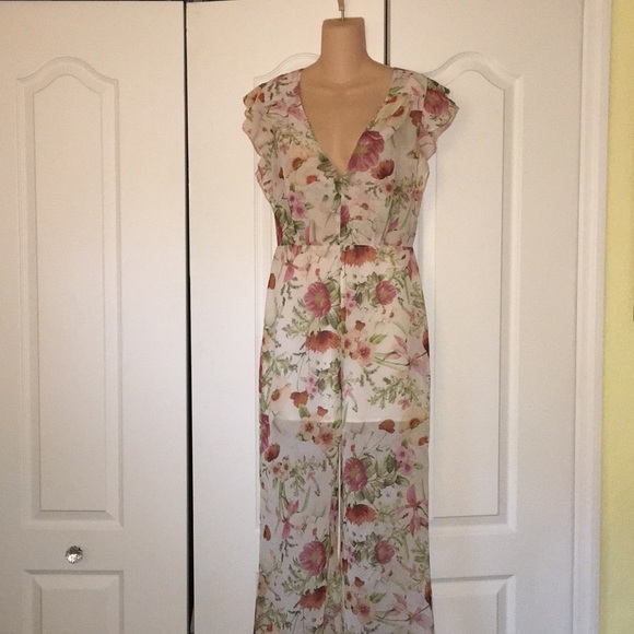 NWT We Are Kindred Floral Bouquet Jumpsuit - Picture 1 of 5
